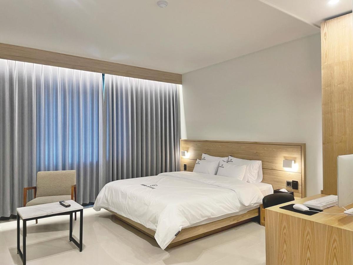 Brown Dot Hotel Gwangju Hanam Gwangju Metropolitan City Eksteriør billede